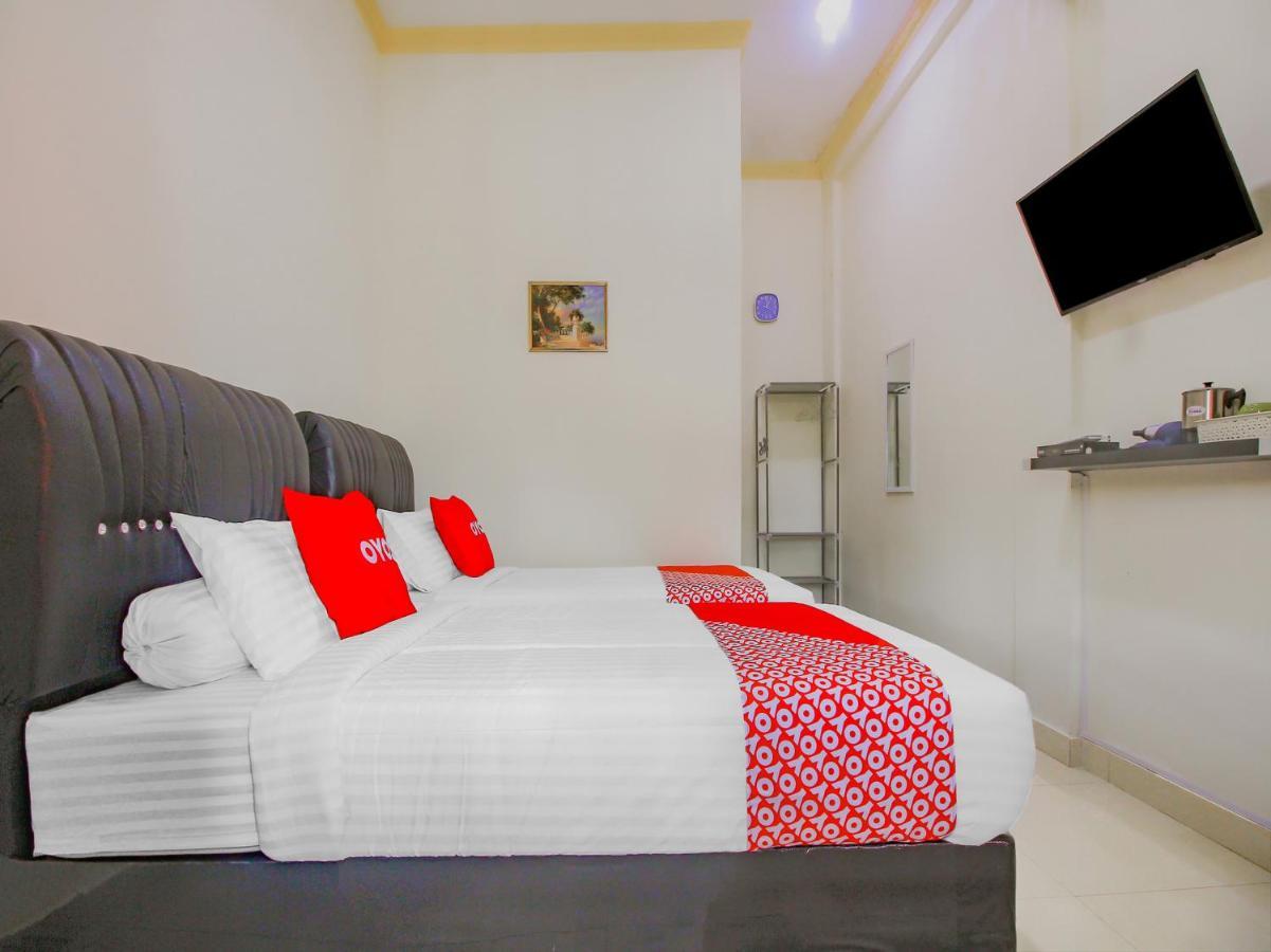 Oyo 90063 Silver Homestay Syariah Perabumulih Zewnętrze zdjęcie